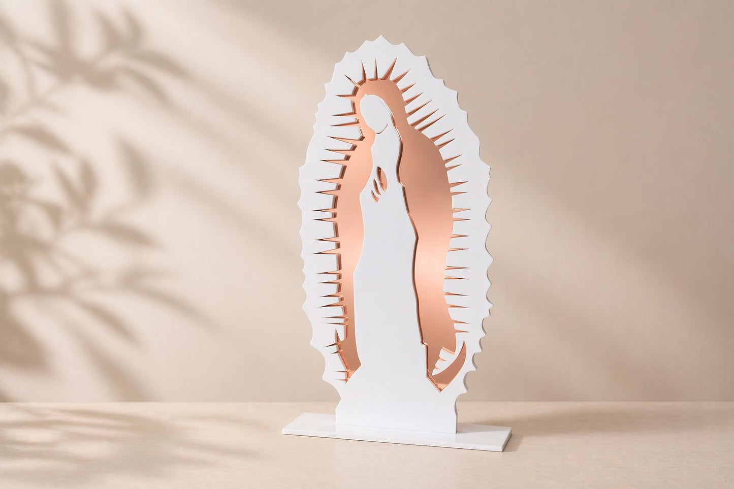 Figura Decorativa de Virgen